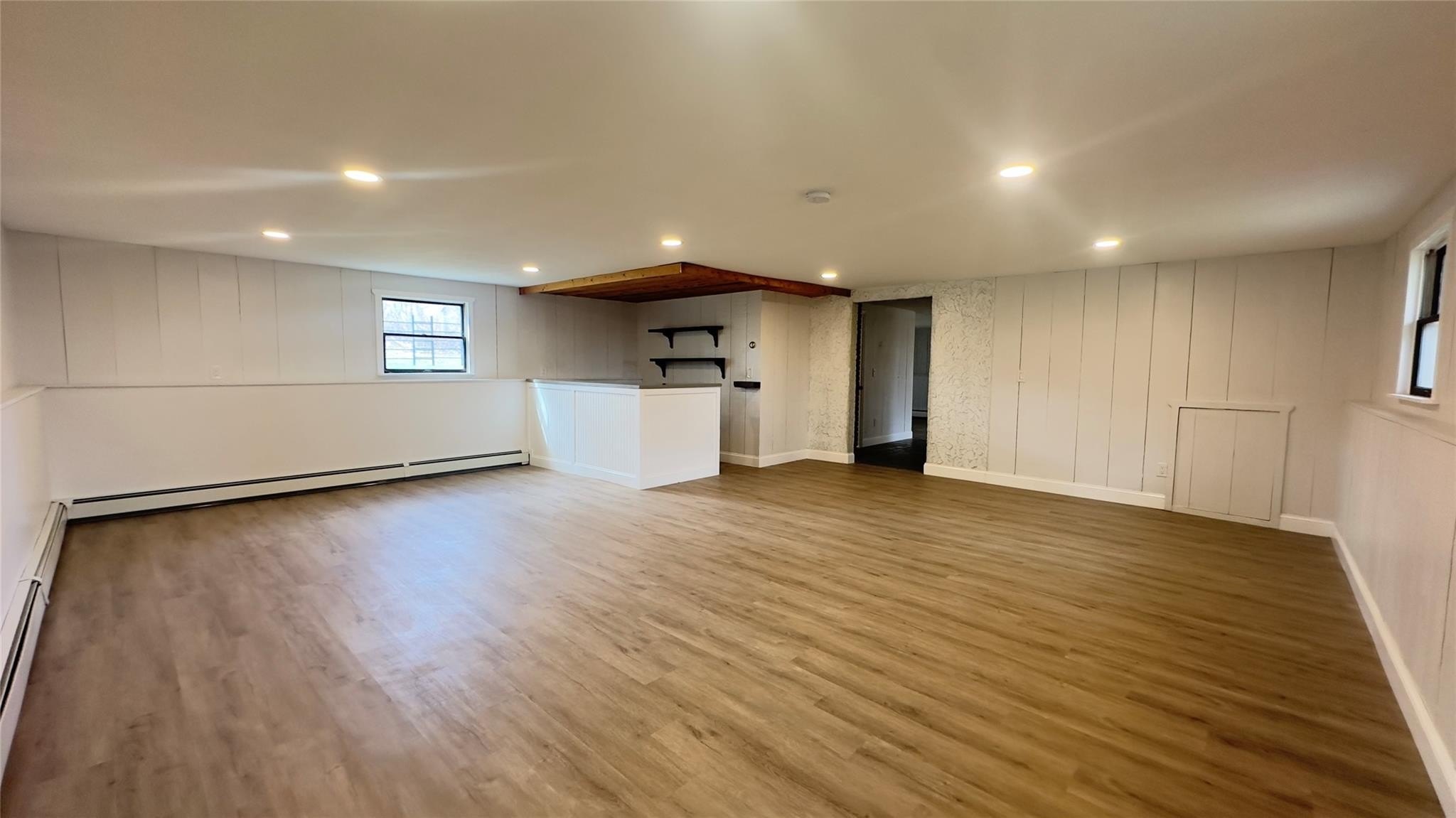 Kingston, New York, 12401, United States, 3 Bedrooms Bedrooms, ,2 BathroomsBathrooms,Residential,For Sale,1944952