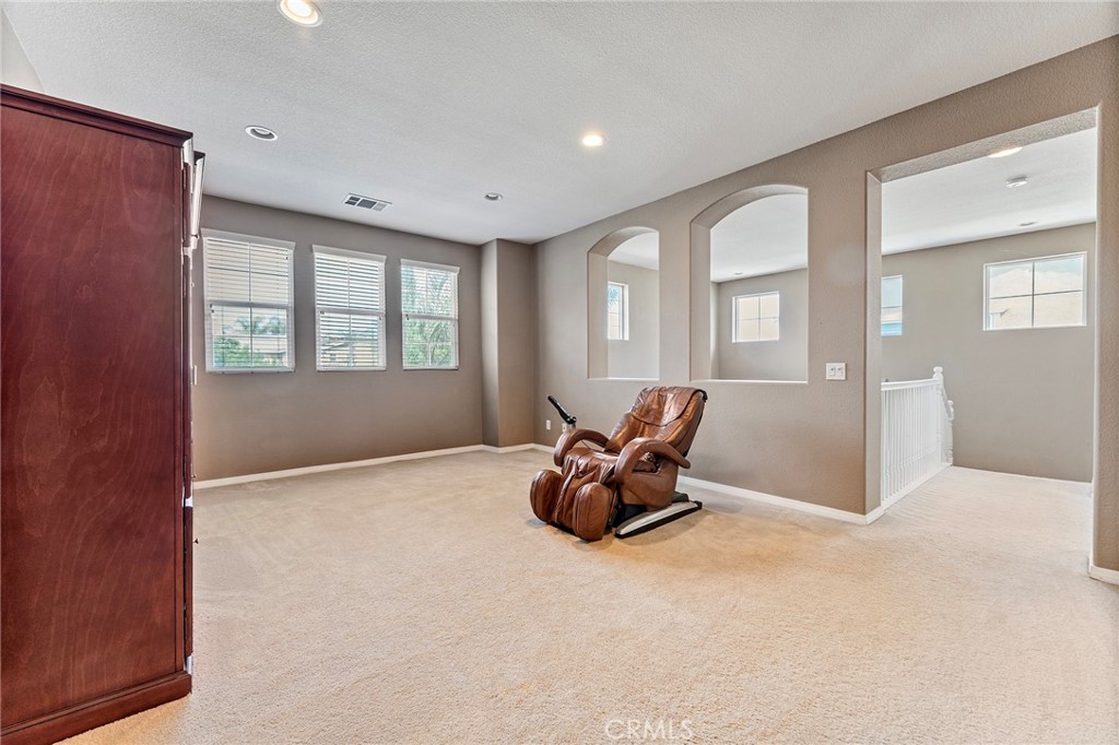 Eastvale, California, 92880, United States, 5 Bedrooms Bedrooms, ,3 BathroomsBathrooms,Residential,For Sale,1930903