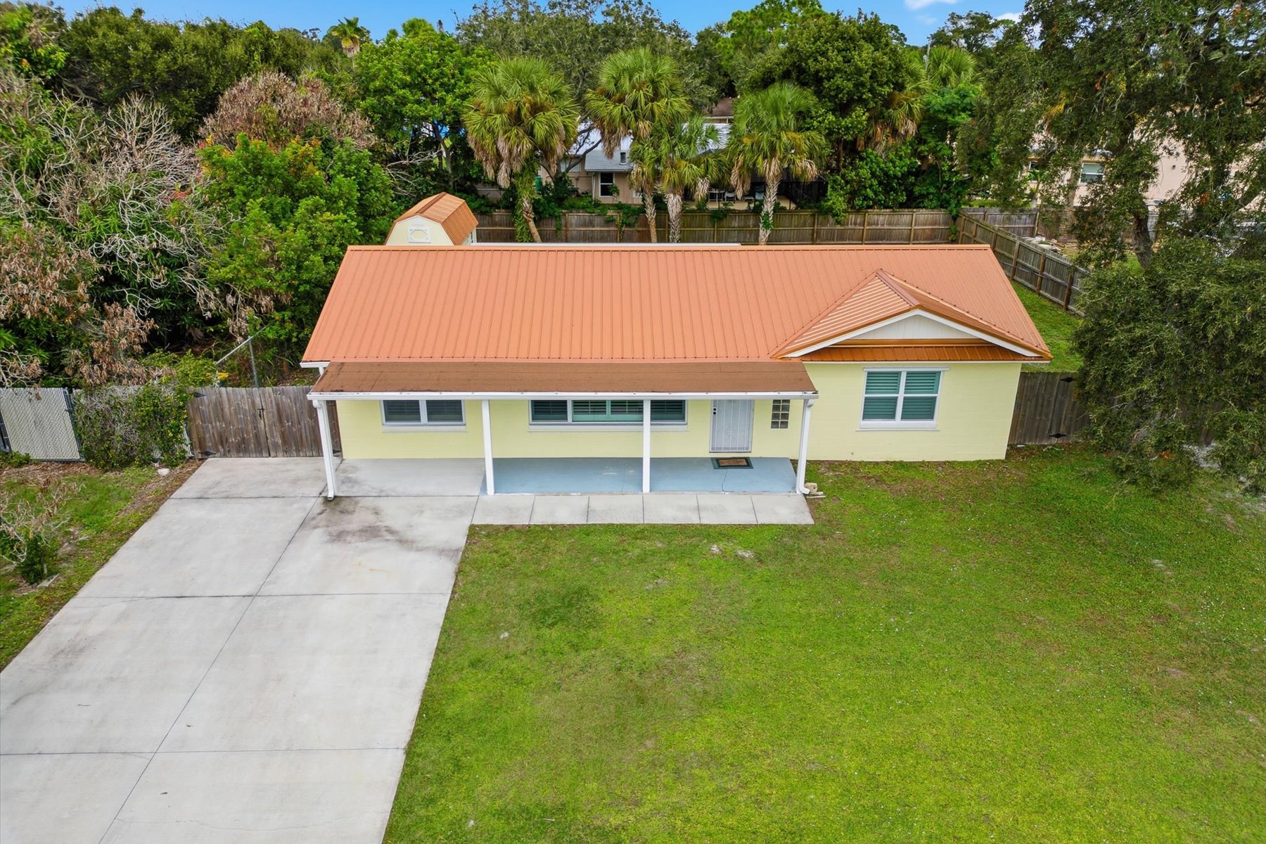  446 Coral Drive, Melbourne, FL, 32935 - 物件實景