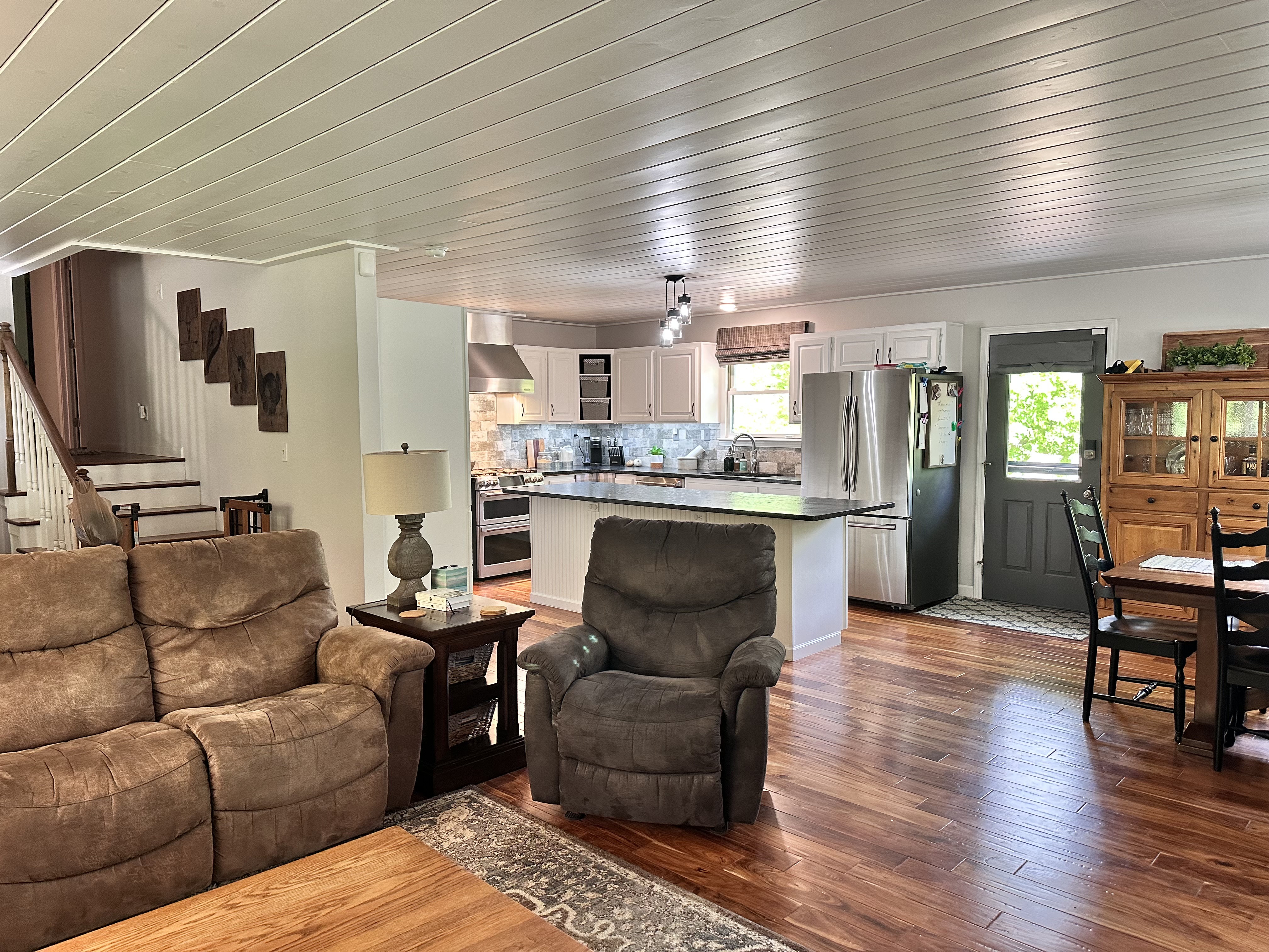 Shepherdsville, Kentucky, 40165, United States, 3 Bedrooms Bedrooms, ,2 BathroomsBathrooms,Residential,For Sale,1944660