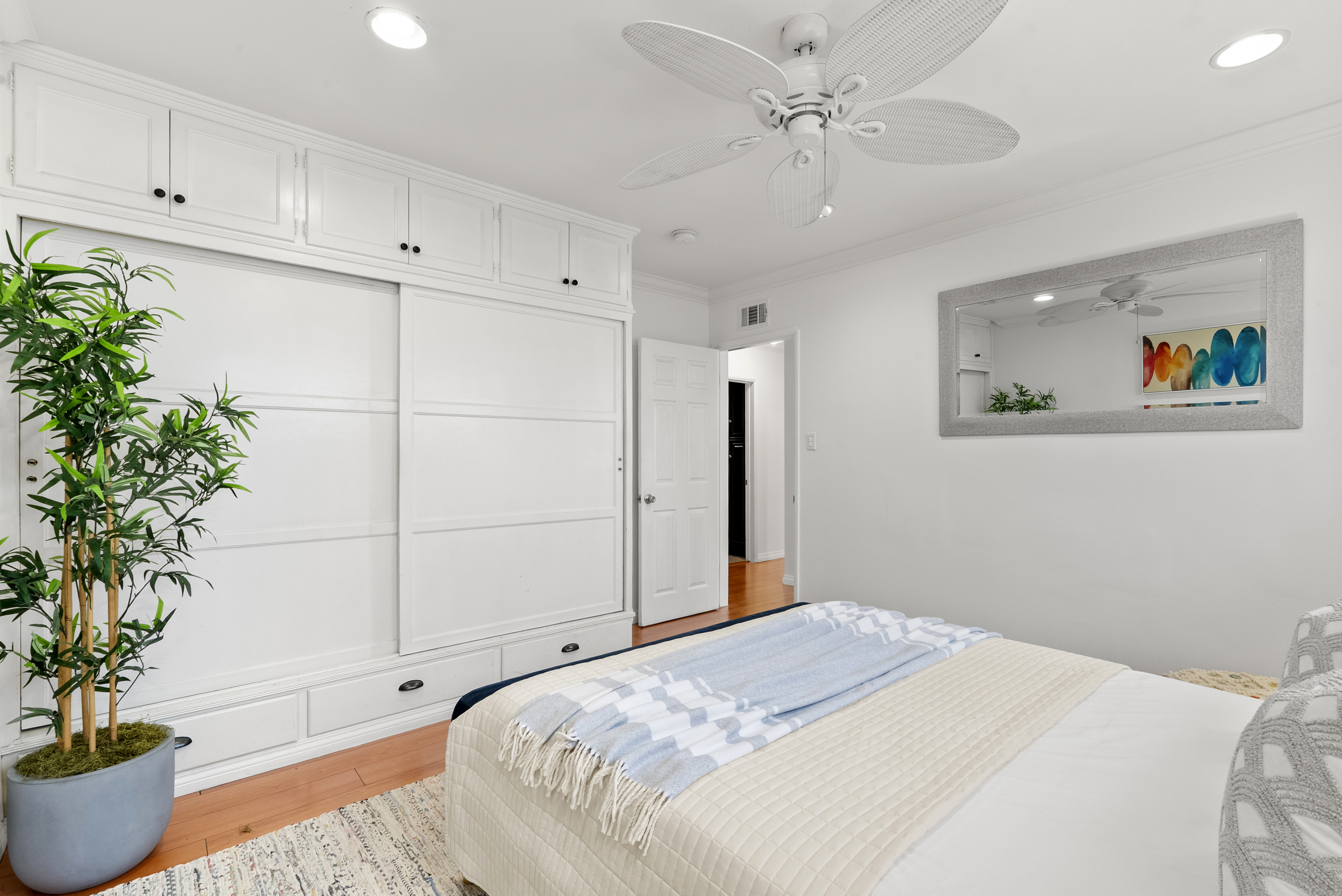  9131 Olin St - 物件實景