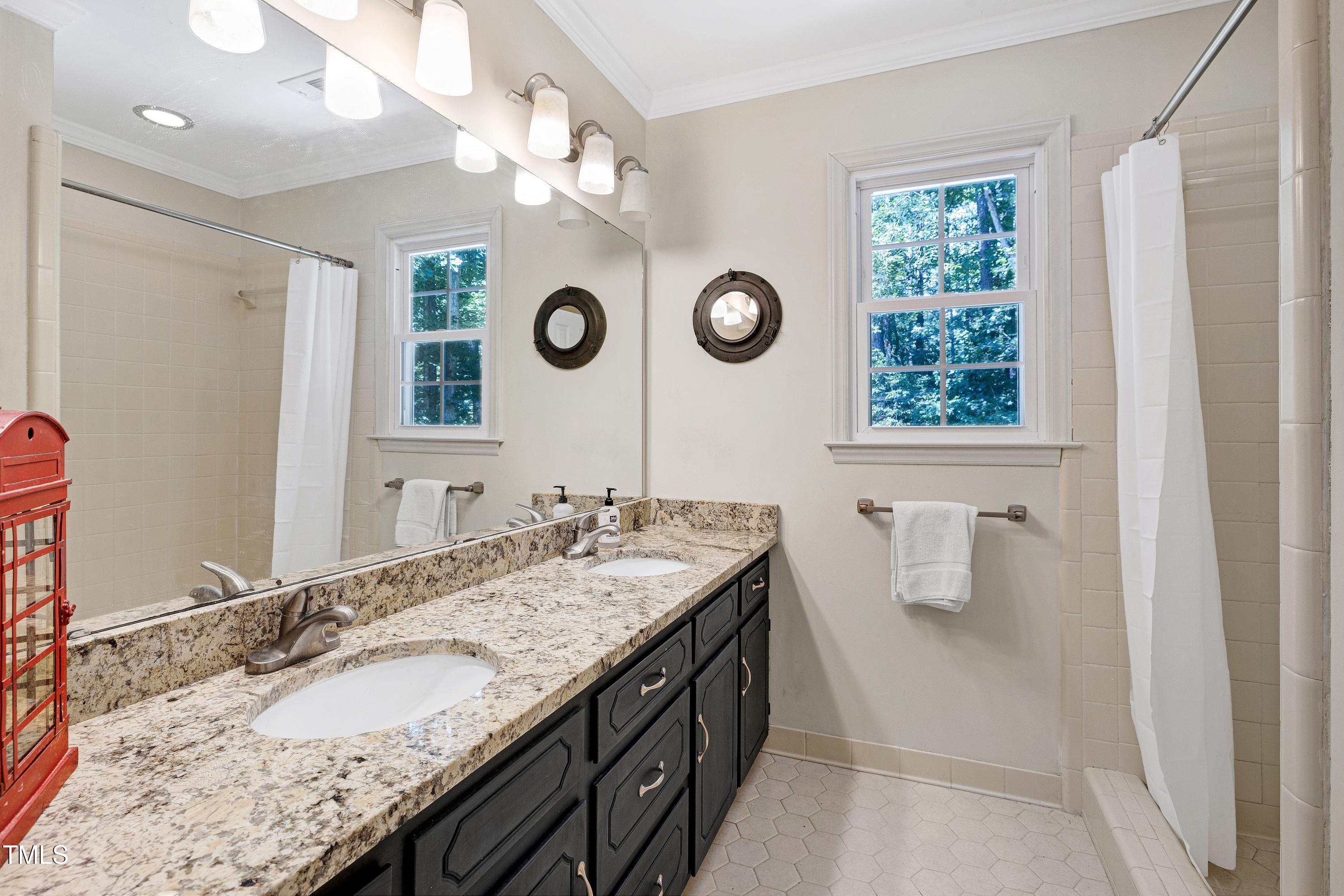 Raleigh, North Carolina, 27606, United States, 3 Bedrooms Bedrooms, ,3 BathroomsBathrooms,Residential,For Sale,1941064