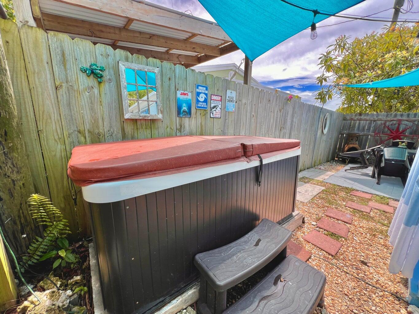 KEY LARGO, Florida, 33037, United States, 1 Bedroom Bedrooms, ,1 BathroomBathrooms,Residential,For Sale,1827867