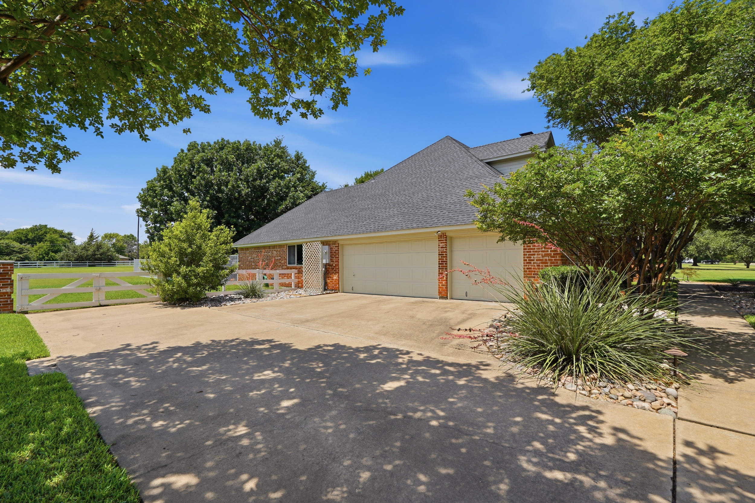  2 Acres of Country Living in Lucas, Texas - 物件實景