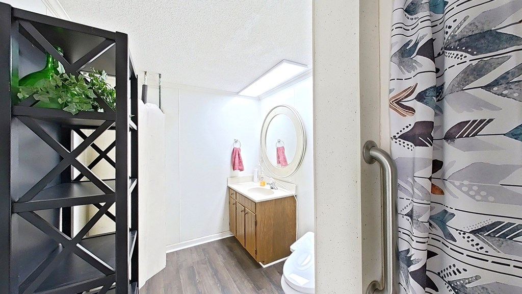 Bainbridge, Georgia, 39817, United States, 4 Bedrooms Bedrooms, ,4 BathroomsBathrooms,Residential,For Sale,1988533