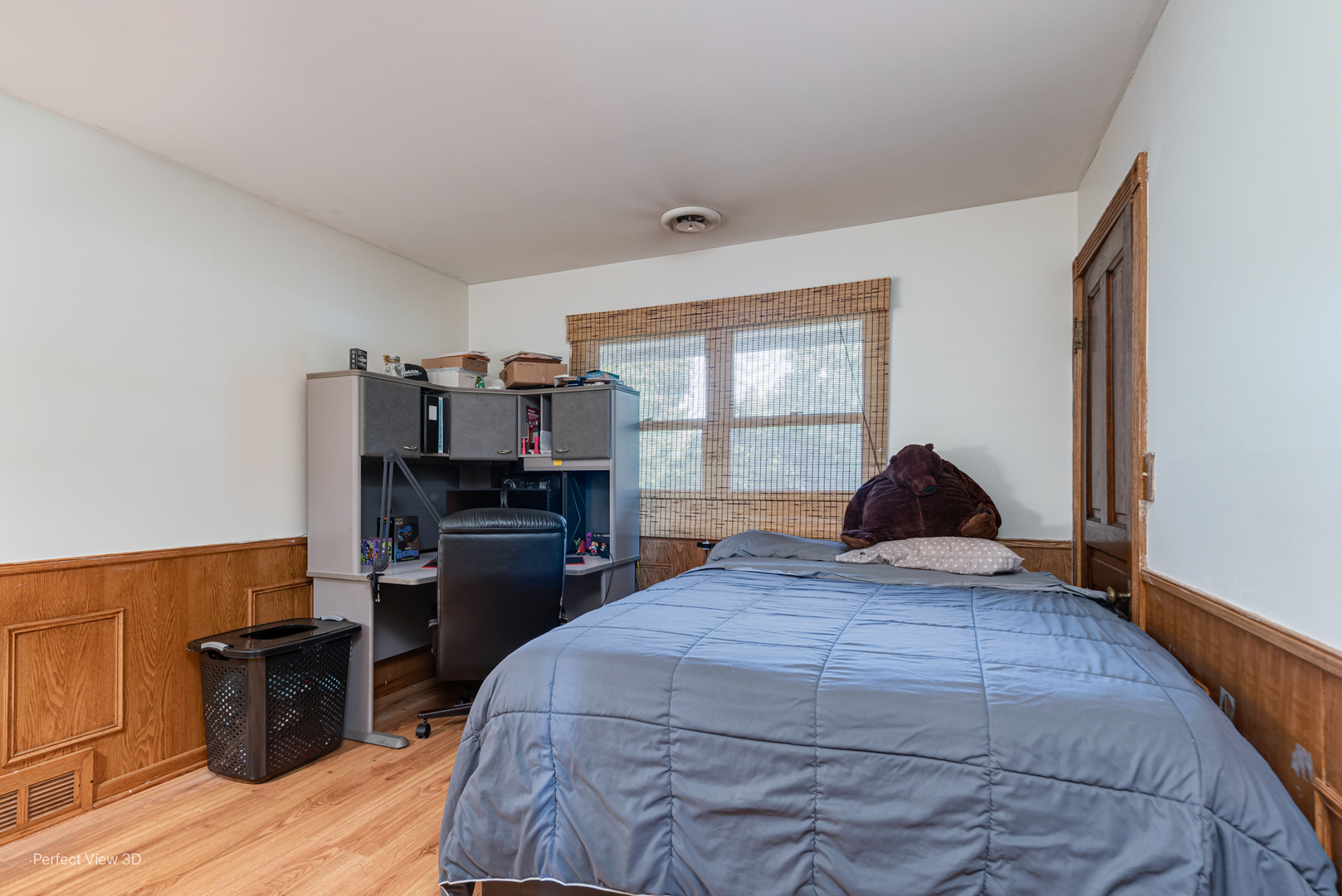 Libertyville, Illinois, 60048, United States, 3 Bedrooms Bedrooms, ,2 BathroomsBathrooms,Residential,For Sale,1899711