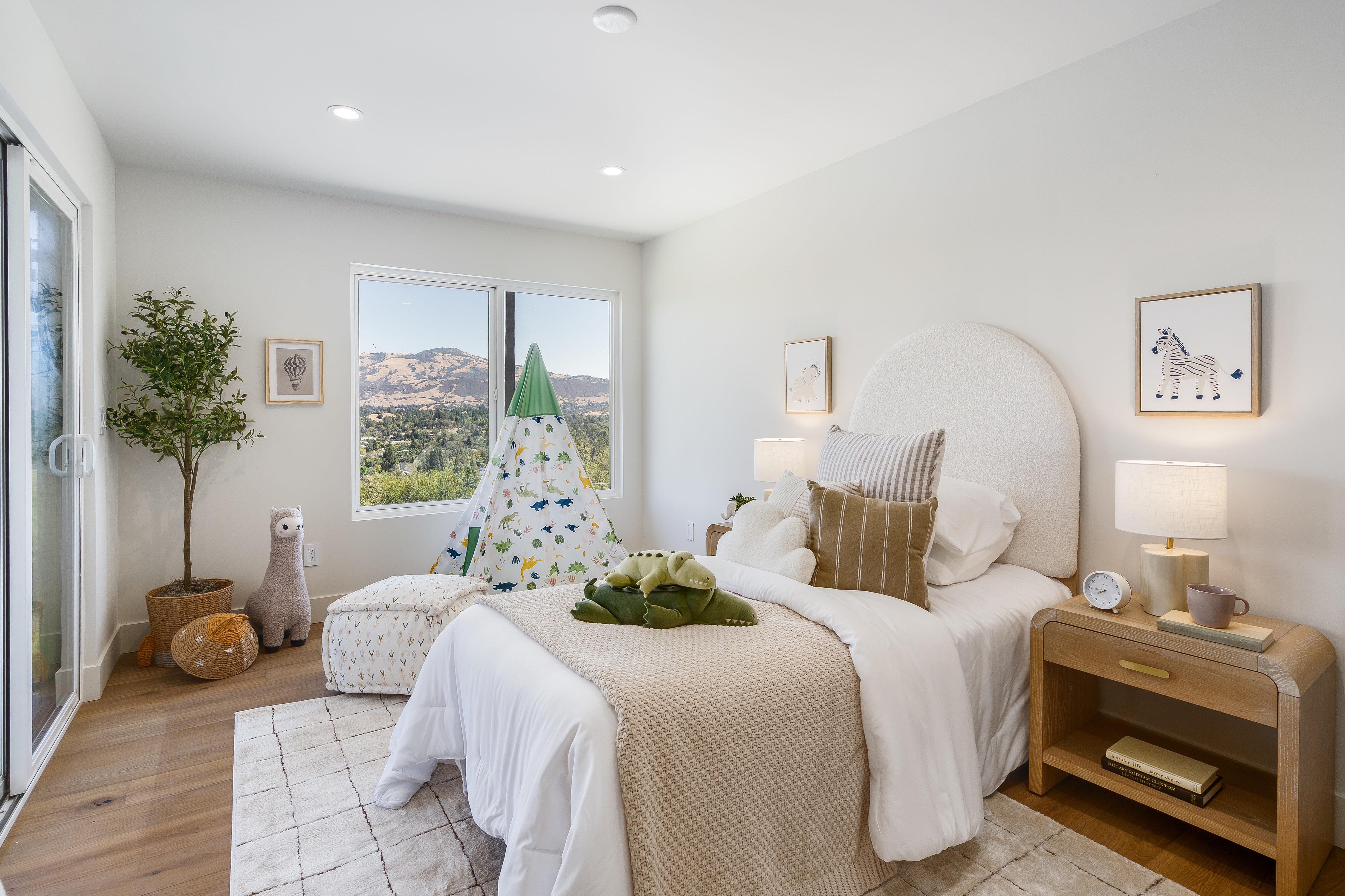  The Best of Montcrest: Westside Danville’s  “Home on Top of the Ridge? - 物件實景