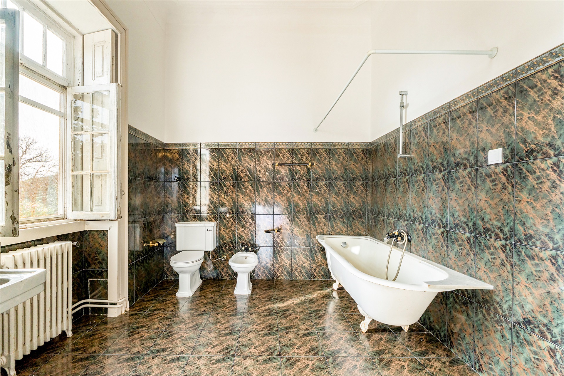  Palace, 8 bedrooms, for Sale - 物件實景