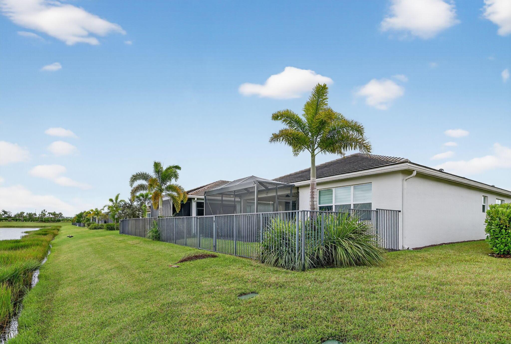 Port St Lucie, Florida, 34987, United States, 2 Bedrooms Bedrooms, ,2 BathroomsBathrooms,Residential,For Sale,1979461