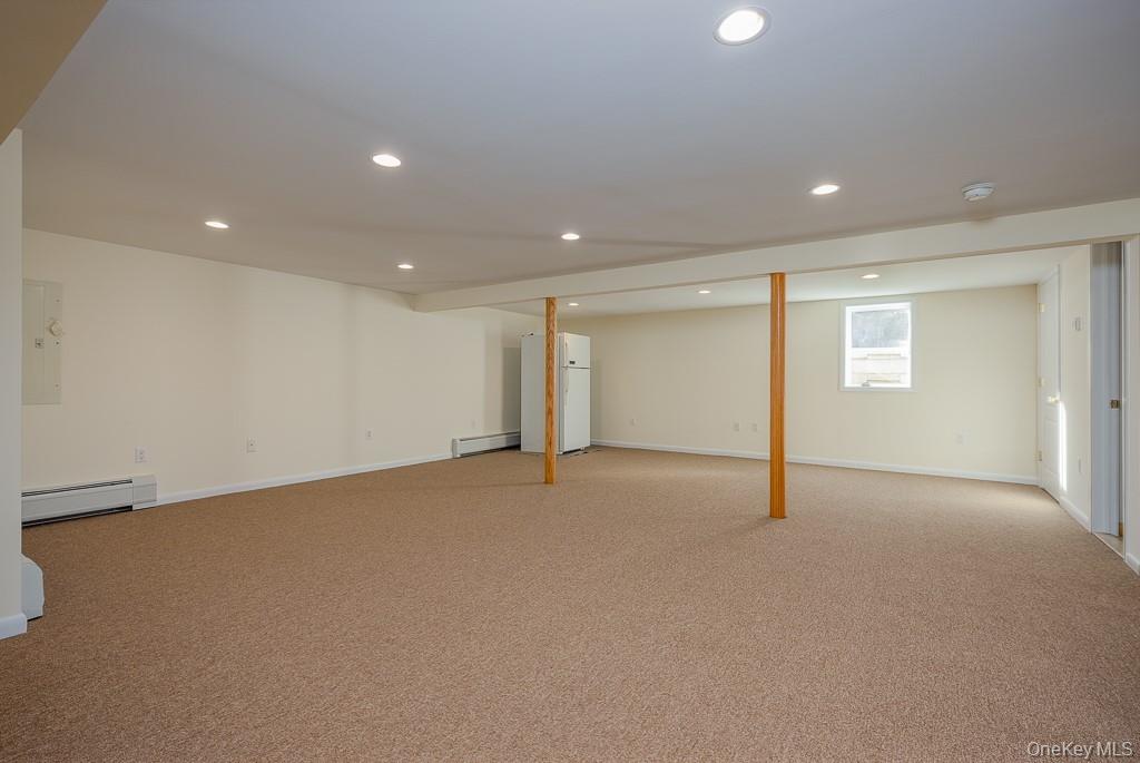 Haverstraw, New York, 10927, United States, 4 Bedrooms Bedrooms, ,2 BathroomsBathrooms,Residential,For Sale,2001244