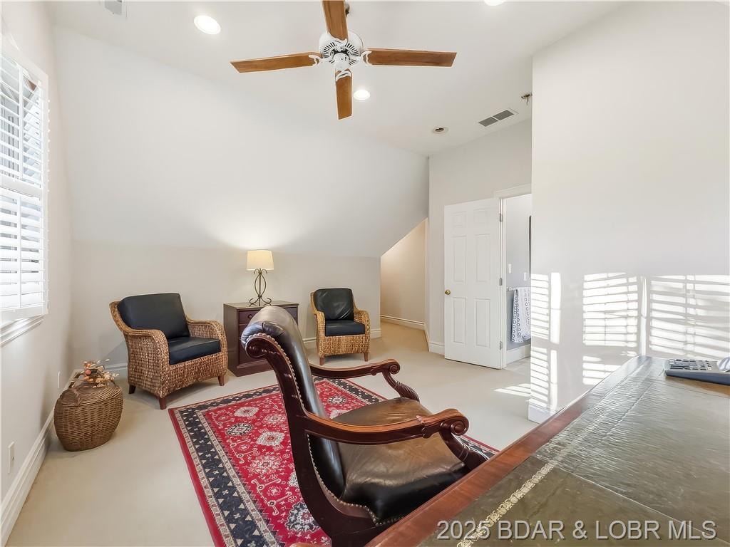 Camdenton, Missouri, 65020, United States, 4 Bedrooms Bedrooms, ,5 BathroomsBathrooms,Residential,For Sale,1989122