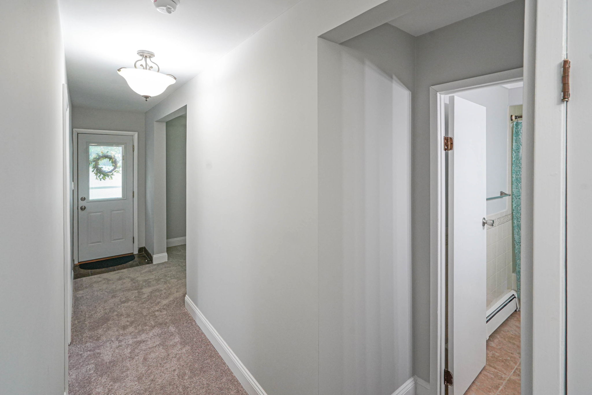 Wading River, New York, 11792, United States, 5 Bedrooms Bedrooms, ,2 BathroomsBathrooms,Residential,For Sale,1943116