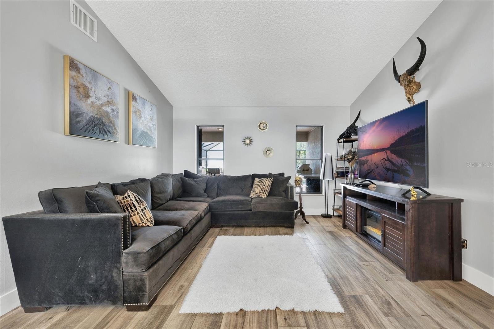 WINTER HAVEN, Florida, 33881, United States, 4 Bedrooms Bedrooms, ,2 BathroomsBathrooms,Residential,For Sale,1976017