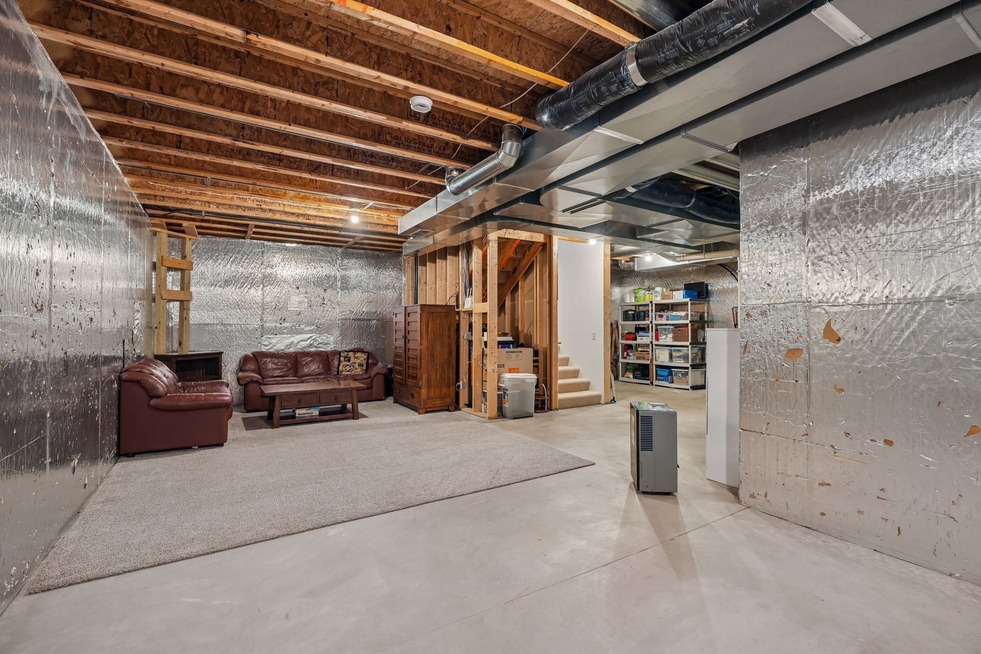  Beautifully Refreshed Home With Expansion Potential in Minnetrista - 物件實景