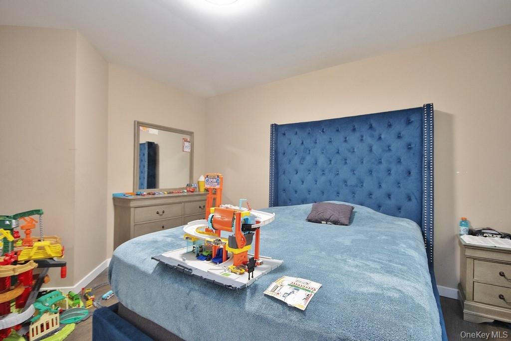 Haverstraw, New York, 10927, United States, 4 Bedrooms Bedrooms, ,3 BathroomsBathrooms,Residential,For Sale,1914087