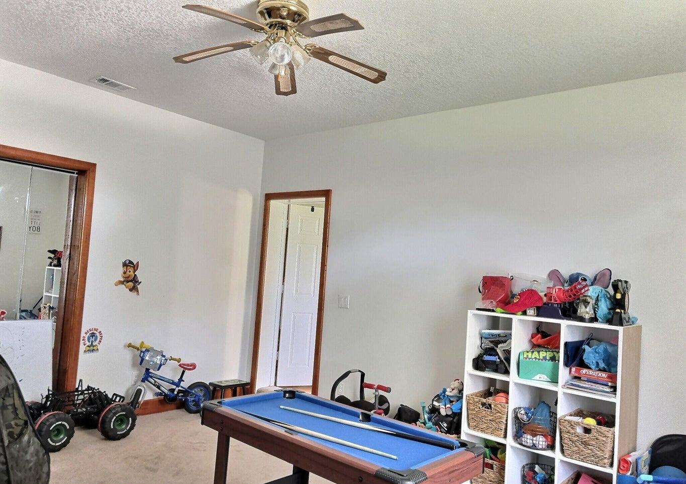 Hawthorne, Florida, 32640, United States, 5 Bedrooms Bedrooms, ,2 BathroomsBathrooms,Residential,For Sale,1903674