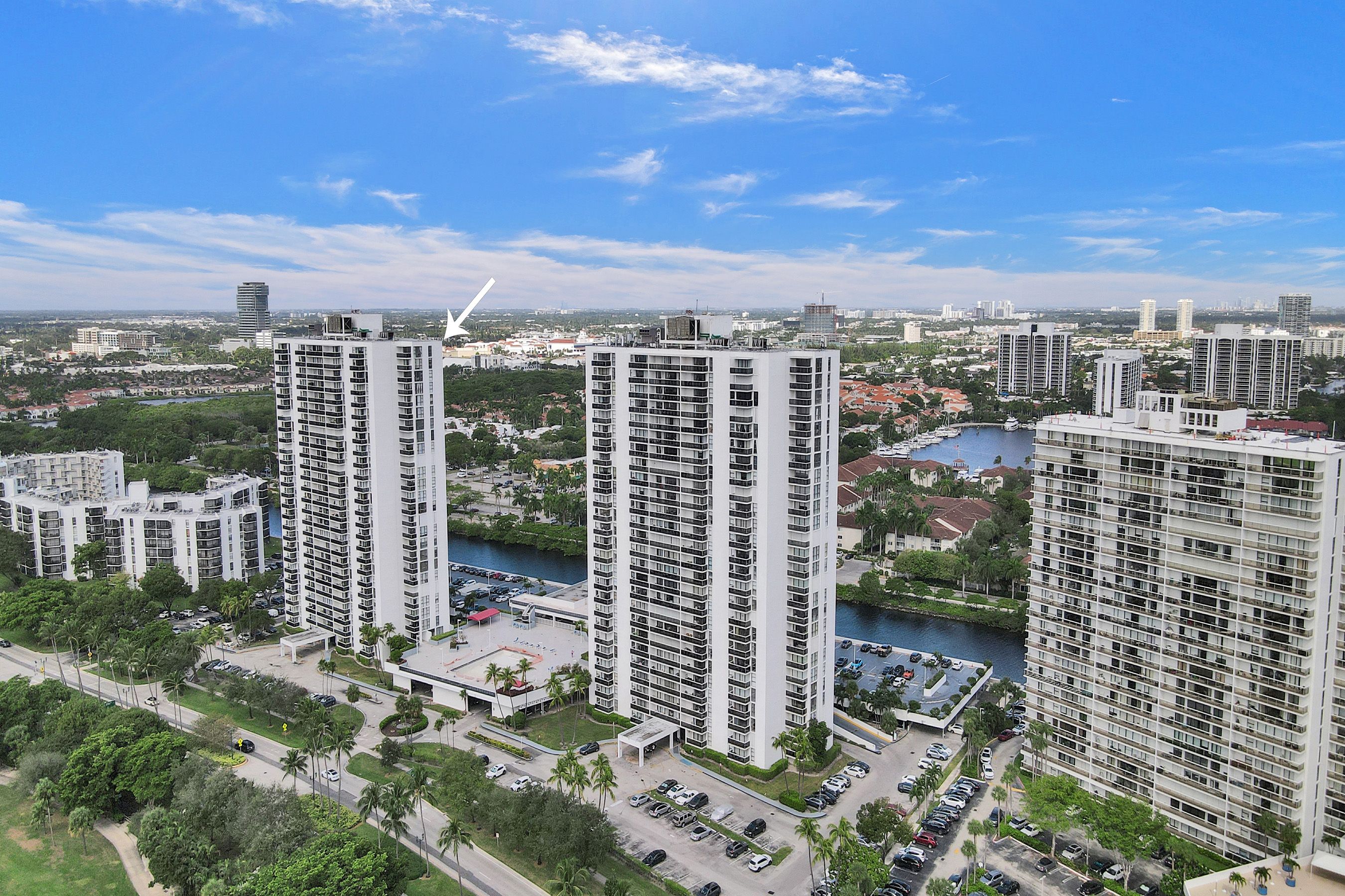  3625 N Country Club Dr, Aventura, FL, 33180 - 物件實景