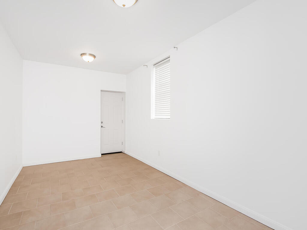 Yonkers, New York, 10704, United States, 4 Bedrooms Bedrooms, ,4 BathroomsBathrooms,Residential,For Sale,1977850