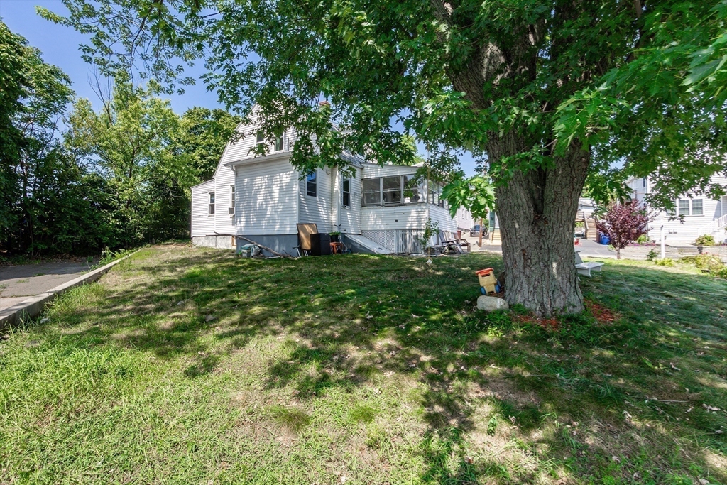 Revere, Massachusetts, 02151, United States, 3 Bedrooms Bedrooms, ,2 BathroomsBathrooms,Residential,For Sale,1942979