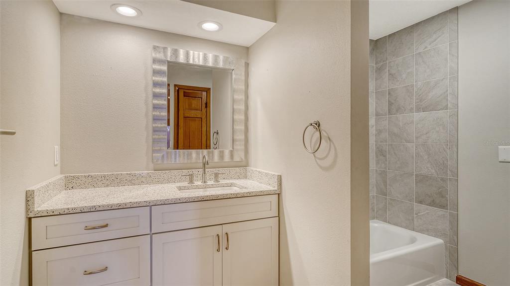 Bradenton, Florida, 34209, United States, 4 Bedrooms Bedrooms, ,2 BathroomsBathrooms,Residential,For Sale,1917676