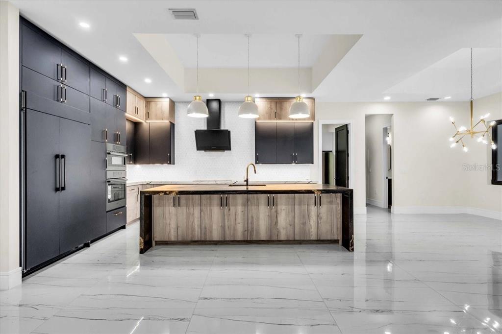 Nokomis, Florida, 34275, United States, 4 Bedrooms Bedrooms, ,5 BathroomsBathrooms,Residential,For Sale,1989128