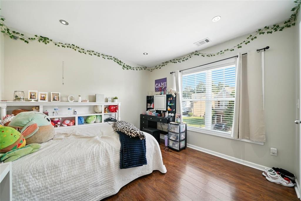 Cumming, Georgia, 30040, United States, 3 Bedrooms Bedrooms, ,3 BathroomsBathrooms,Residential,For Sale,1949394