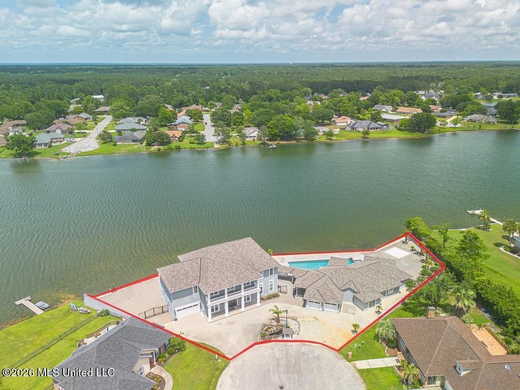 Gulfport, Mississippi, 39503, United States, 6 Bedrooms Bedrooms, ,7 BathroomsBathrooms,Residential,For Sale,2048640