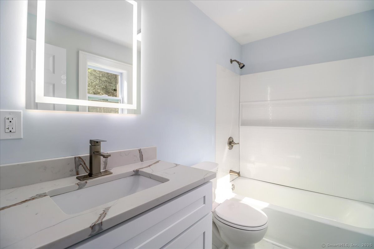 Monroe, Connecticut, 06468, United States, 3 Bedrooms Bedrooms, ,3 BathroomsBathrooms,Residential,For Sale,1883497