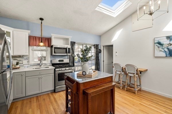 Nahant, Massachusetts, 01908, United States, 1 Bedroom Bedrooms, ,1 BathroomBathrooms,Residential,For Sale,1963982