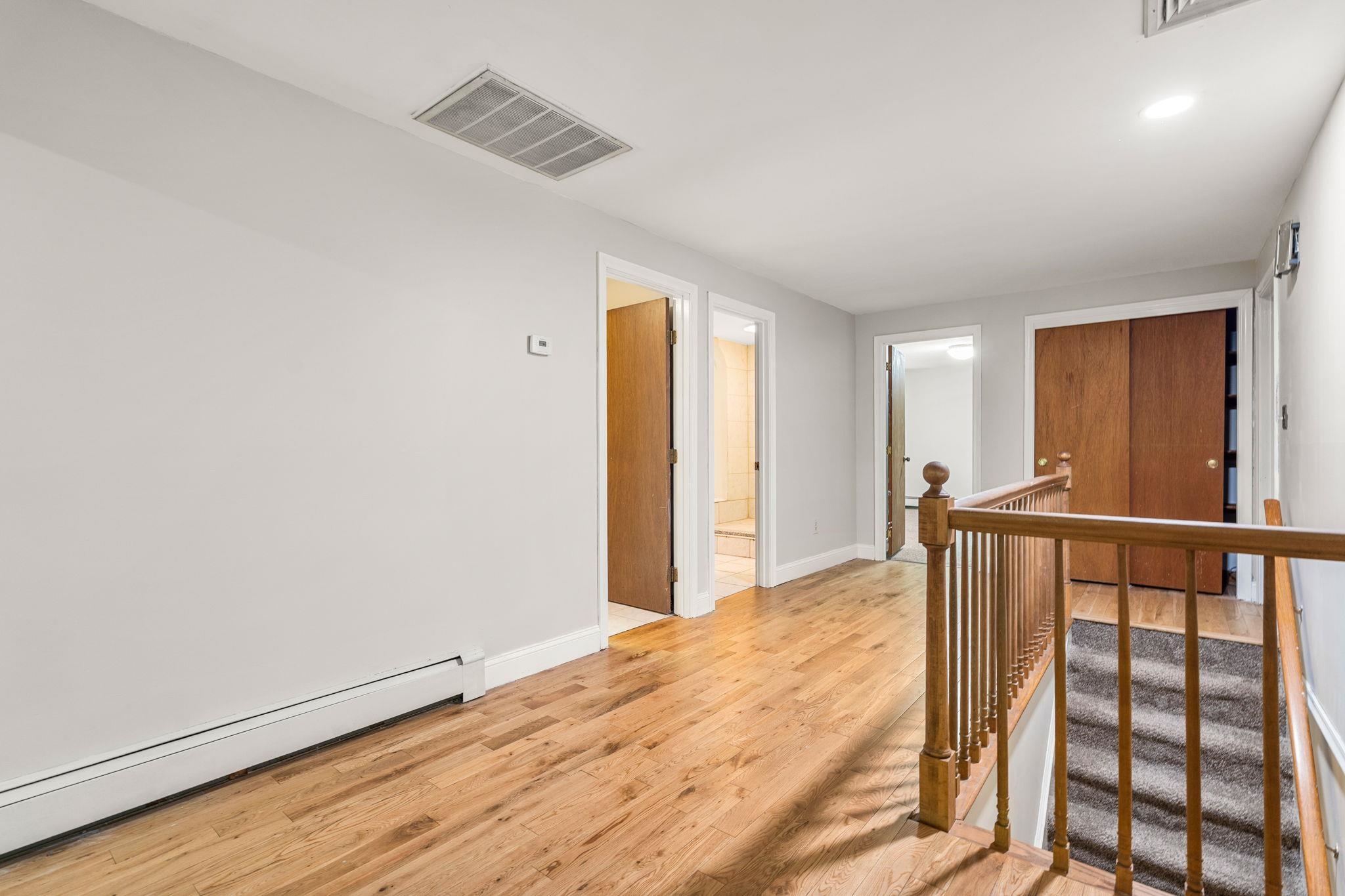 Bedford, New Hampshire, 03110, United States, 5 Bedrooms Bedrooms, ,5 BathroomsBathrooms,Residential,For Sale,1838857