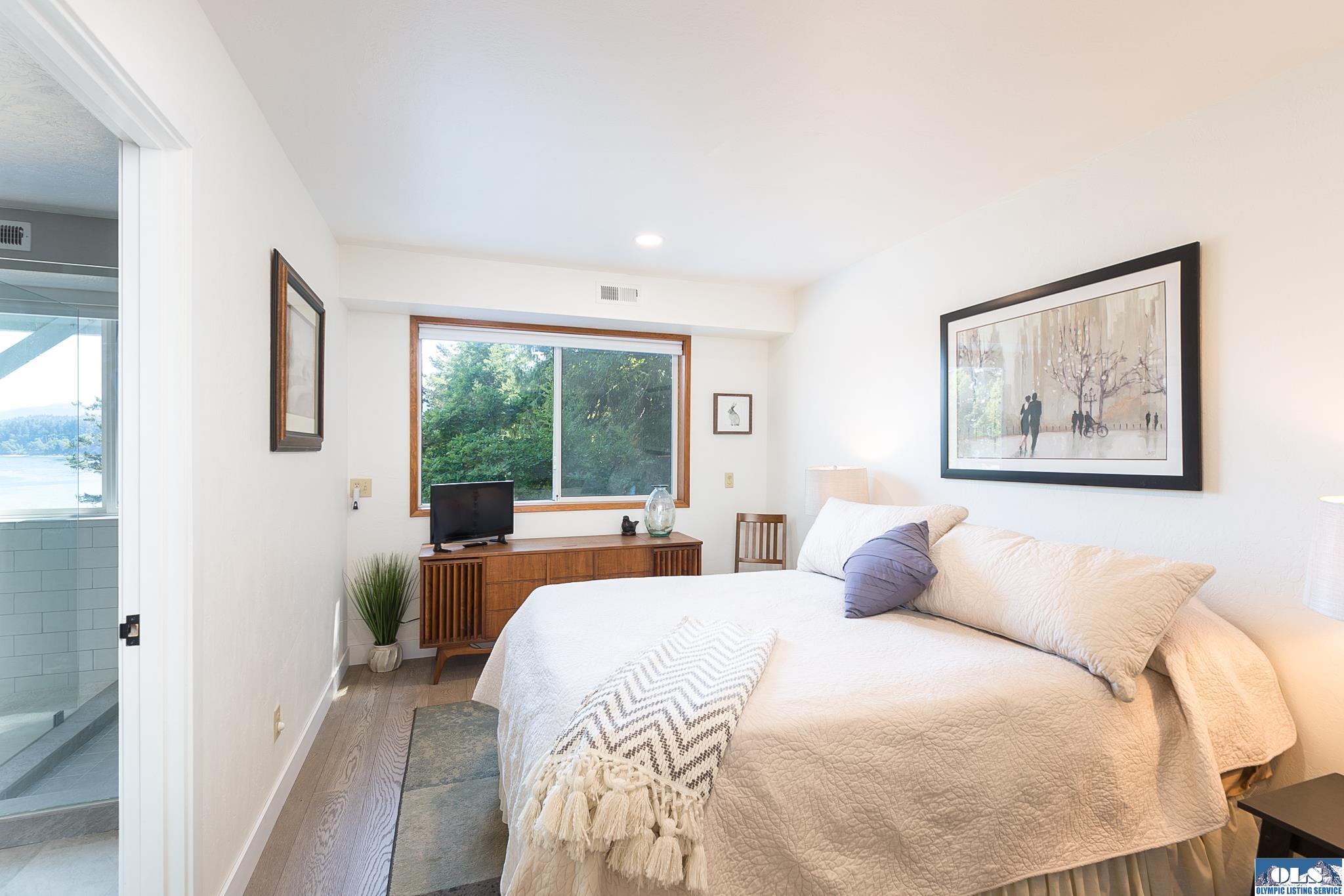 Port Angeles, Washington, 98363, United States, 4 Bedrooms Bedrooms, ,5 BathroomsBathrooms,Residential,For Sale,1905909