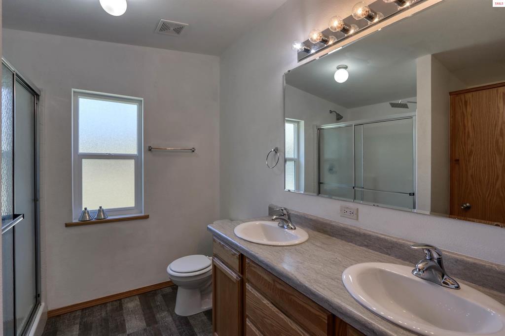 Spirit Lake, Idaho, 83869, United States, 3 Bedrooms Bedrooms, ,2 BathroomsBathrooms,Residential,For Sale,1909463