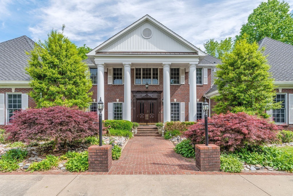 Clarksville, Tennessee, 37043, United States, 7 Bedrooms Bedrooms, ,7 BathroomsBathrooms,Residential,For Sale,1999210