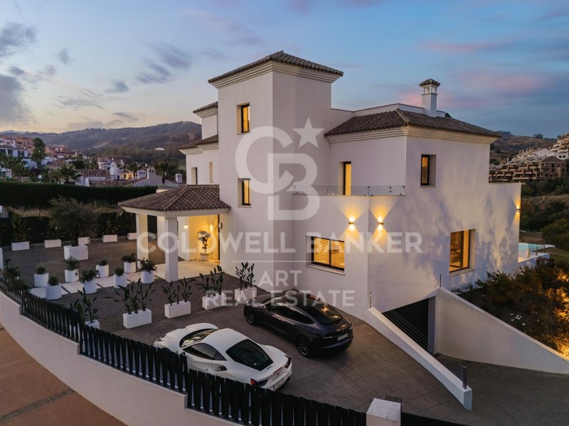 Marbella, Andalusia, ES, 5 Bedrooms Bedrooms, ,6 BathroomsBathrooms,Residential,For Sale,1885569