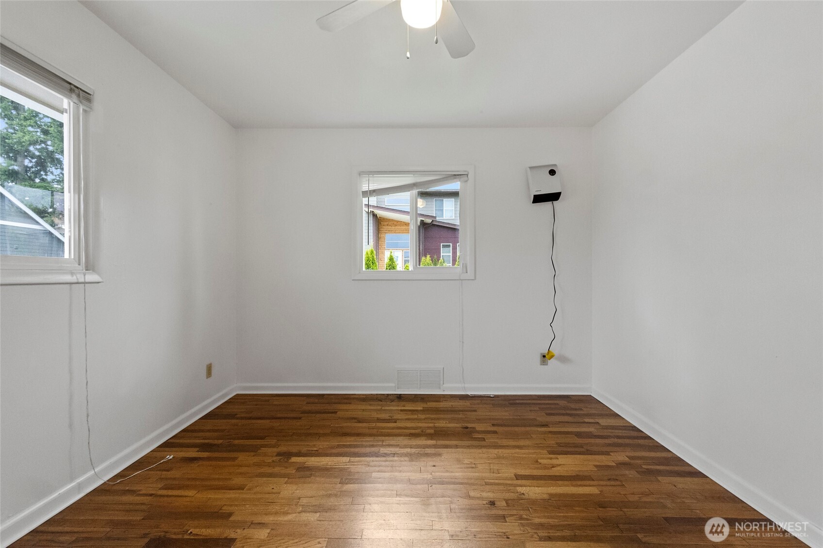 Ferndale, Washington, 98248, United States, 6 Bedrooms Bedrooms, ,2 BathroomsBathrooms,Residential,For Sale,1921640