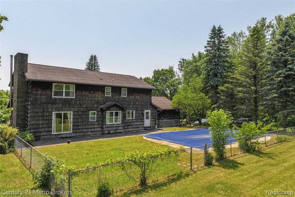 Lapeer, Michigan, 48446, United States, 4 Bedrooms Bedrooms, ,3 BathroomsBathrooms,Residential,For Sale,1982029