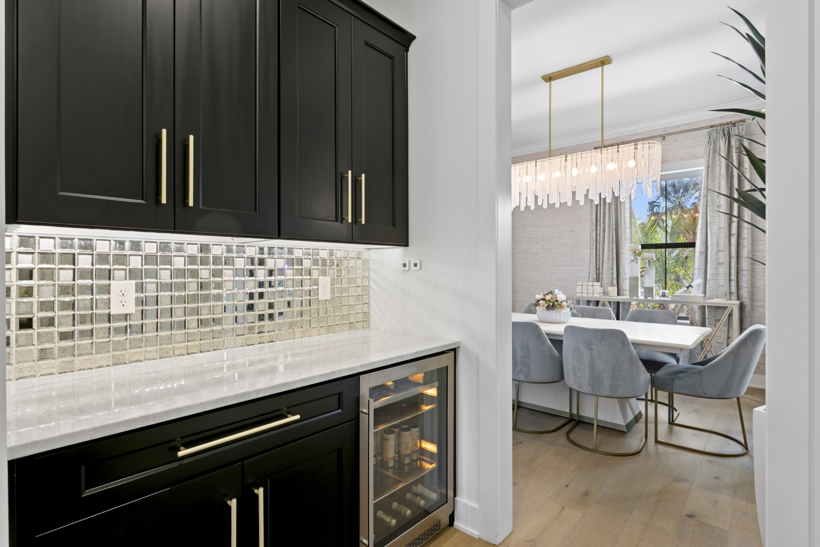 Tampa, Florida, 33609, United States, 5 Bedrooms Bedrooms, ,5 BathroomsBathrooms,Residential,For Sale,2008551