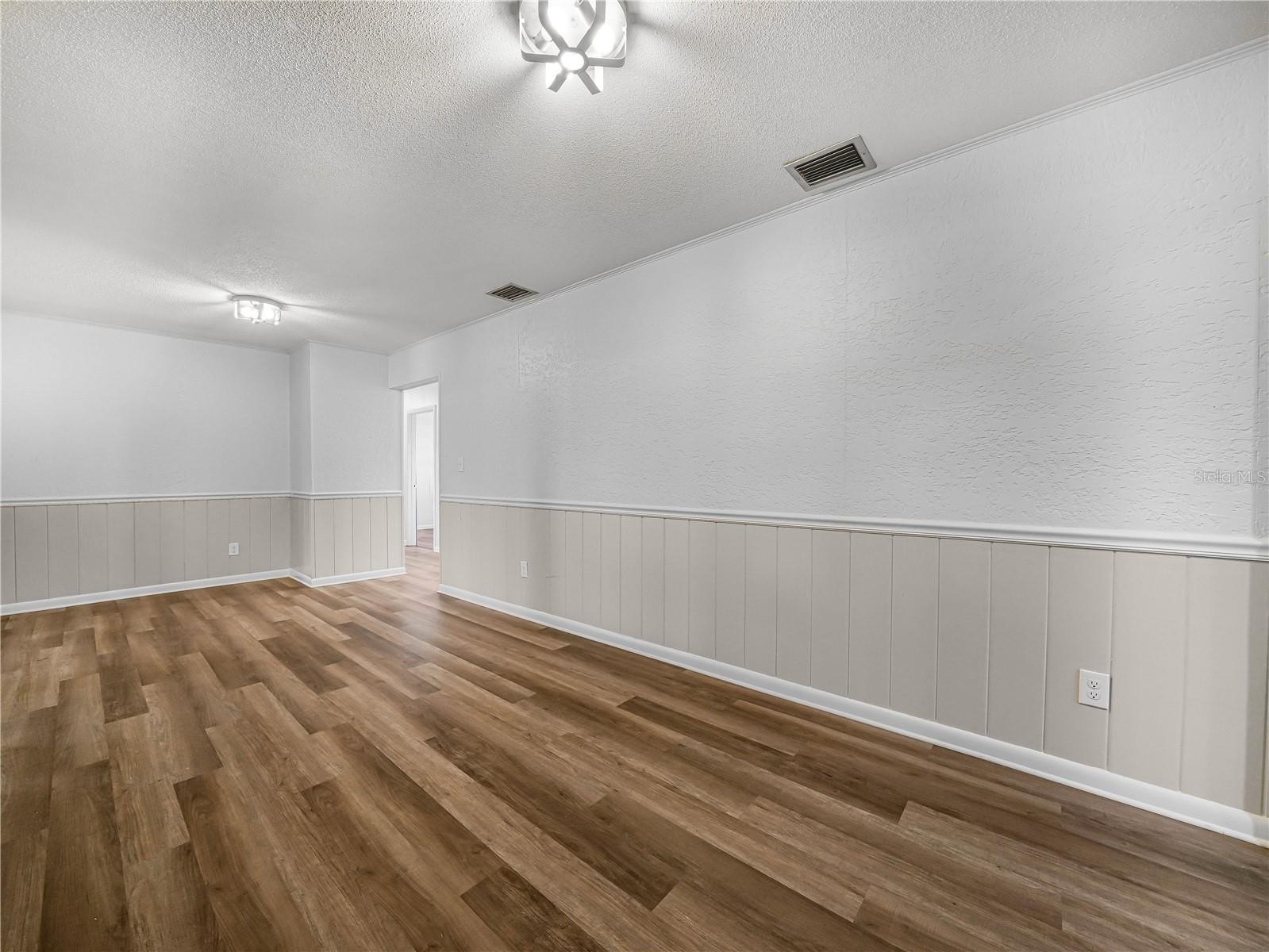 FROSTPROOF, Florida, 33843, United States, 6 Bedrooms Bedrooms, ,3 BathroomsBathrooms,Residential,For Sale,2006124