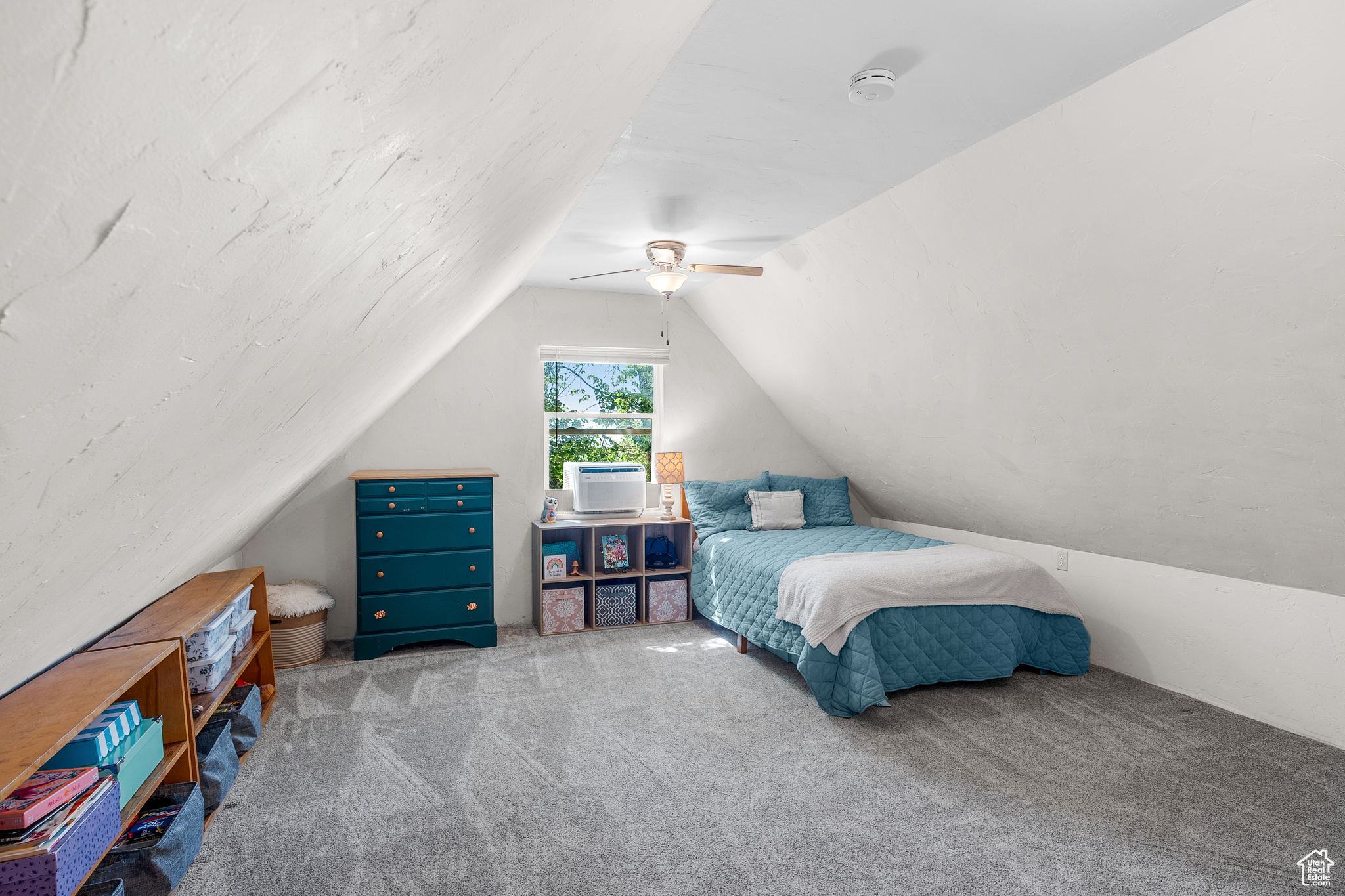 Farmington, Utah, 84025, United States, 4 Bedrooms Bedrooms, ,2 BathroomsBathrooms,Residential,For Sale,1866818