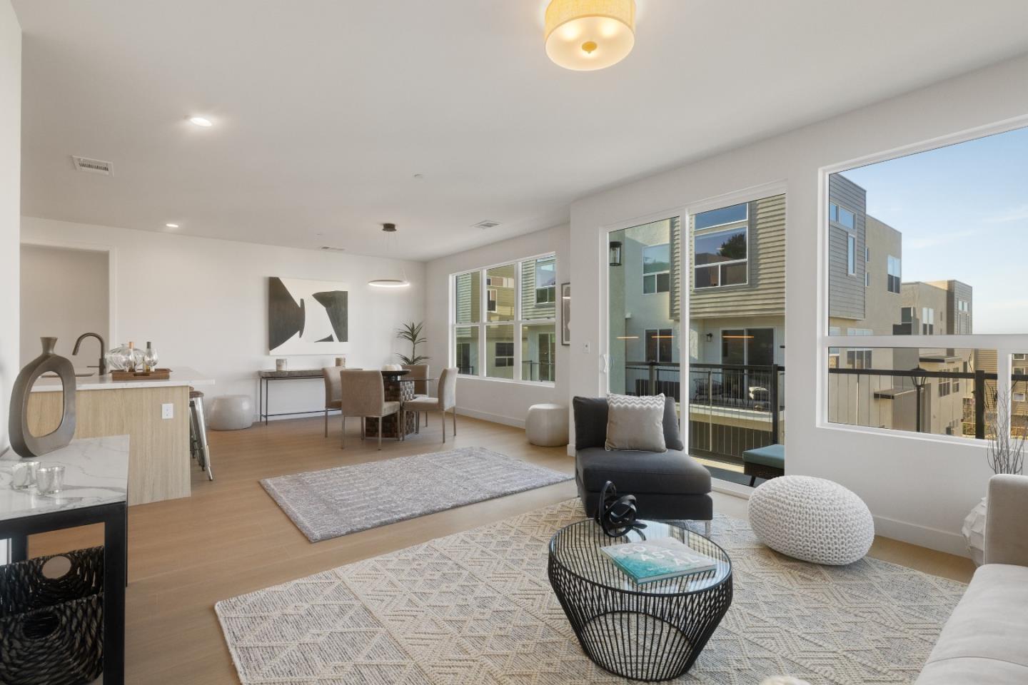 Pacifica, California, 94044, United States, 4 Bedrooms Bedrooms, ,4 BathroomsBathrooms,Residential,For Sale,2003276