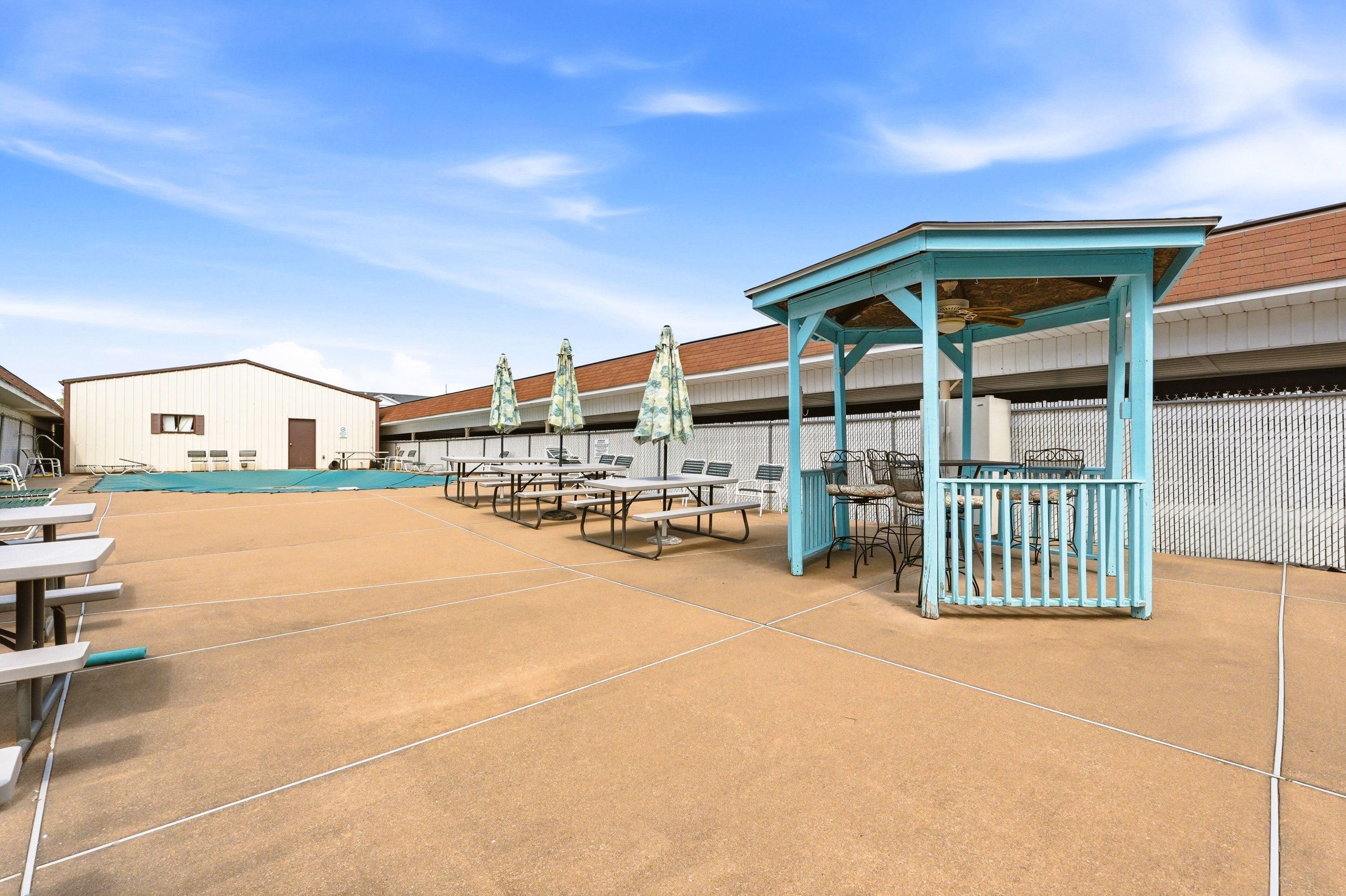  3030 Breckenridge Lane 324, Louisville, KY 40220 - 物件實景