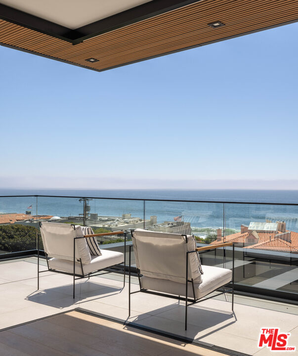 Malibu, California, 90265, United States, 5 Bedrooms Bedrooms, ,10 BathroomsBathrooms,Residential,For Sale,1707540