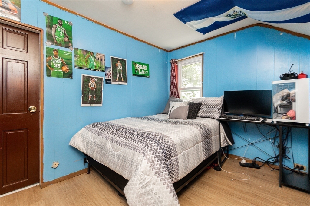 Revere, Massachusetts, 02151, United States, 3 Bedrooms Bedrooms, ,2 BathroomsBathrooms,Residential,For Sale,1942979