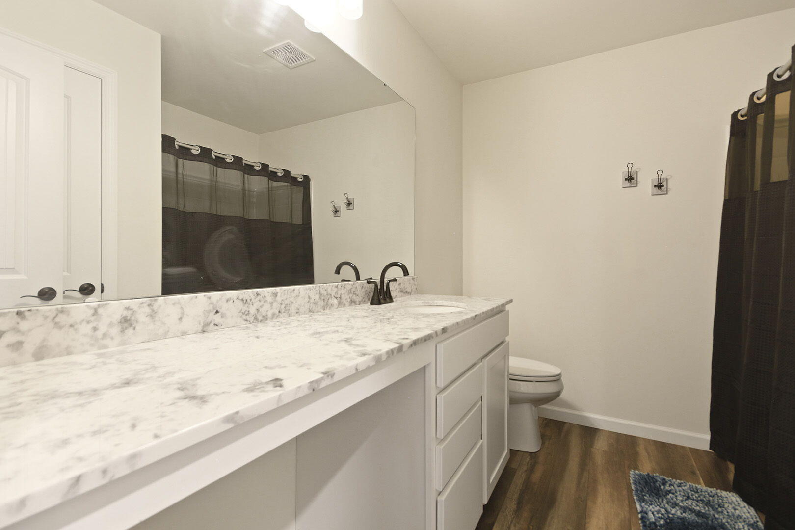 ASHLAND, Missouri, 65010, United States, 4 Bedrooms Bedrooms, ,3 BathroomsBathrooms,Residential,For Sale,1981891