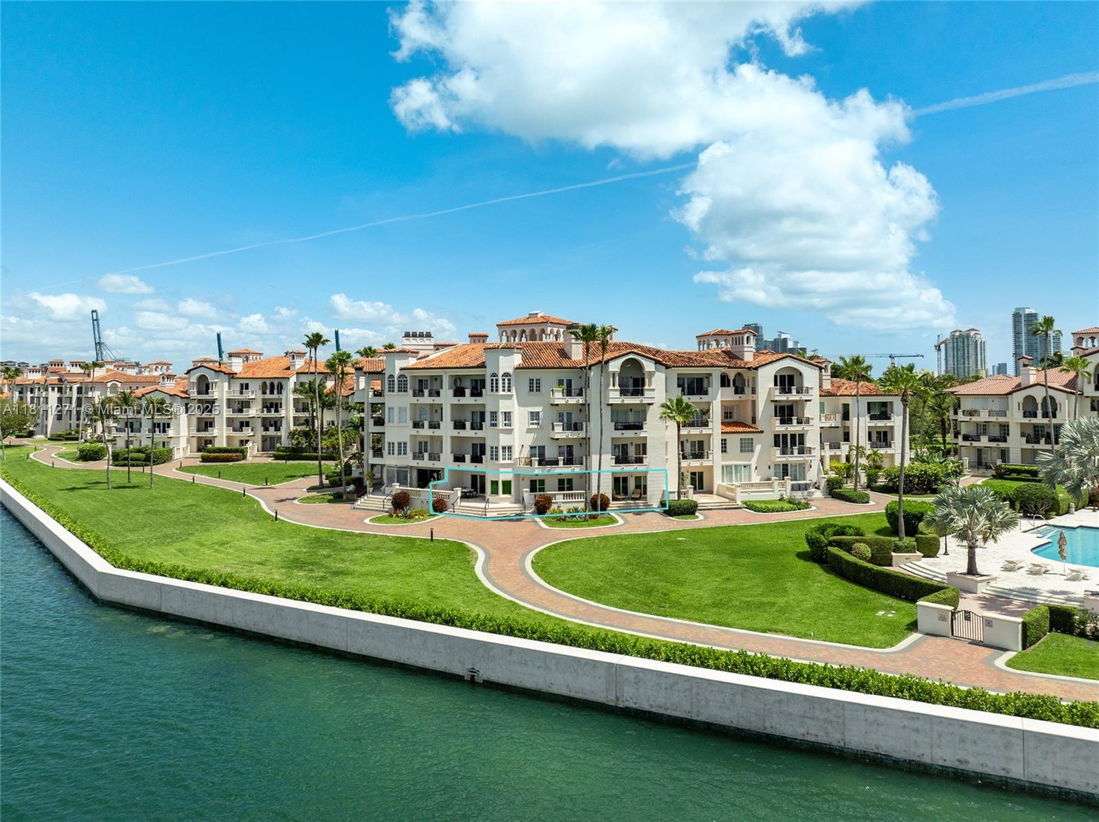 Miami Beach, Florida, 33109, United States, 4 Bedrooms Bedrooms, ,4 BathroomsBathrooms,Residential,For Sale,1837021