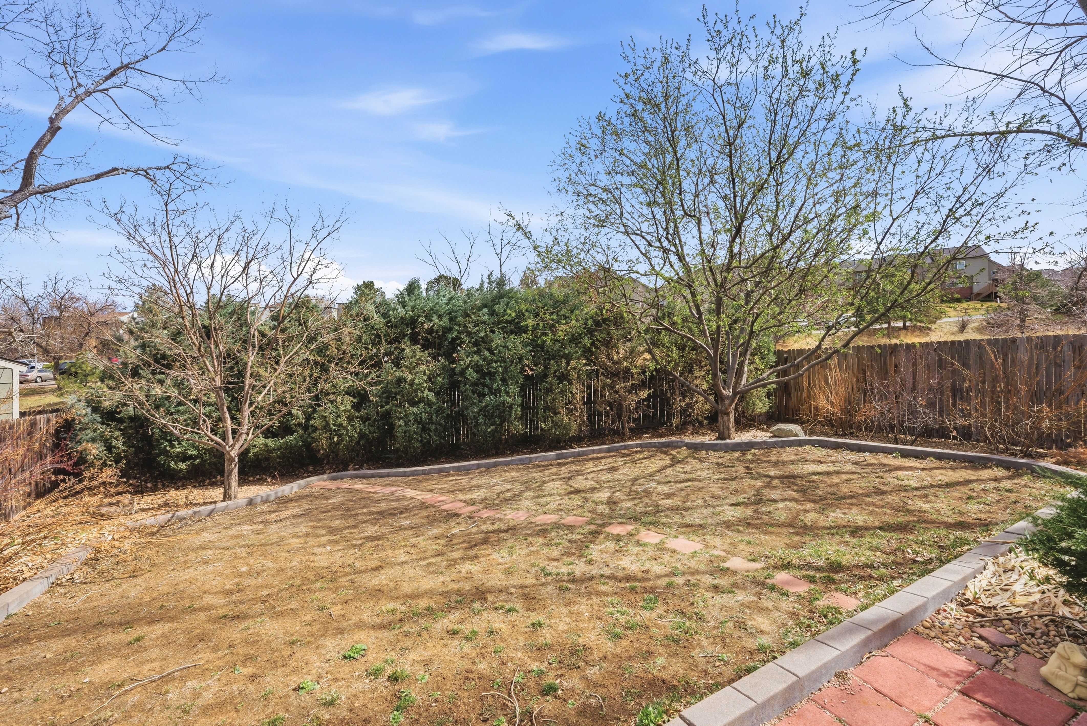  Nestled at the Base of the Beautiful Golden Foothills in Desirable Lakota Hills - 物件實景