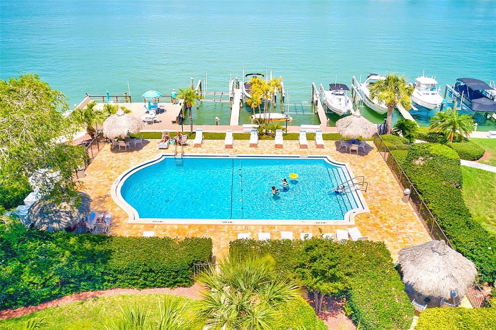 736 Island Way Unit 404, Clearwater Beach, Florida, 33767, United States, 2 Bedrooms Bedrooms, ,2 BathroomsBathrooms,Residential,For Sale,736 Island Way Unit 404,1542121
