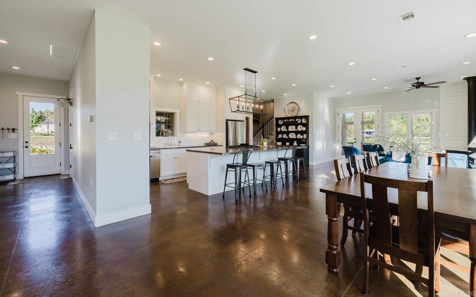 Alexander, Arkansas, 72002, United States, 3 Bedrooms Bedrooms, ,3 BathroomsBathrooms,Residential,For Sale,2005542