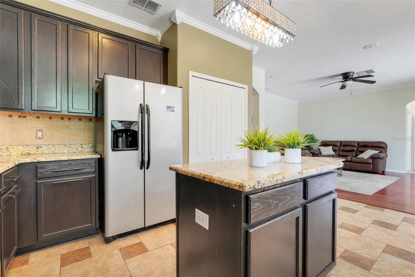 APOPKA, Florida, 32712, United States, 4 Bedrooms Bedrooms, ,3 BathroomsBathrooms,Residential,For Sale,1840871