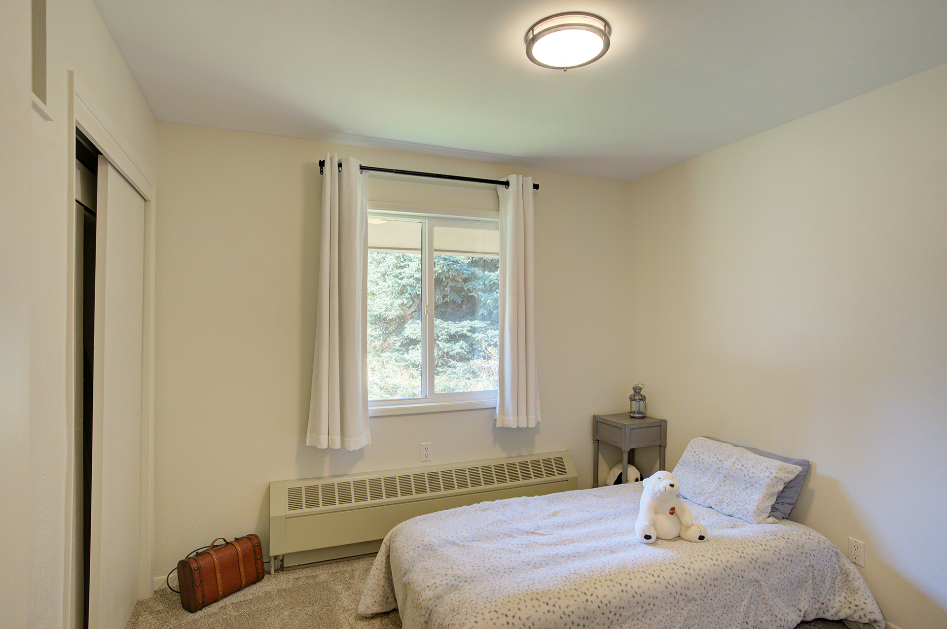 Sandpoint, Idaho, 83864, United States, 5 Bedrooms Bedrooms, ,3 BathroomsBathrooms,Residential,For Sale,1976312